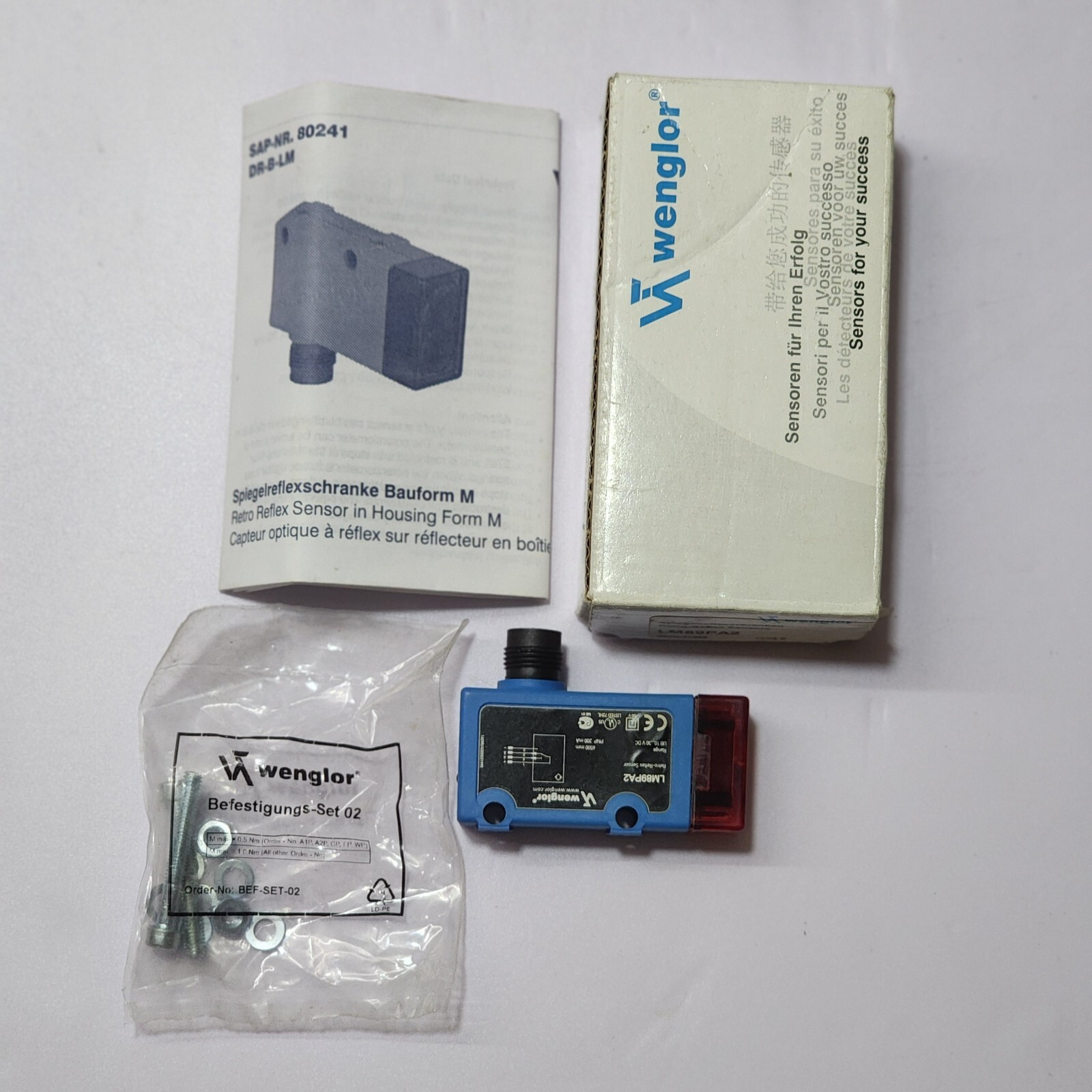 NEW WENGLOR LM89PA2 RETRO-REFLEX SENSORS FAST SHIP FEDEX/DHL