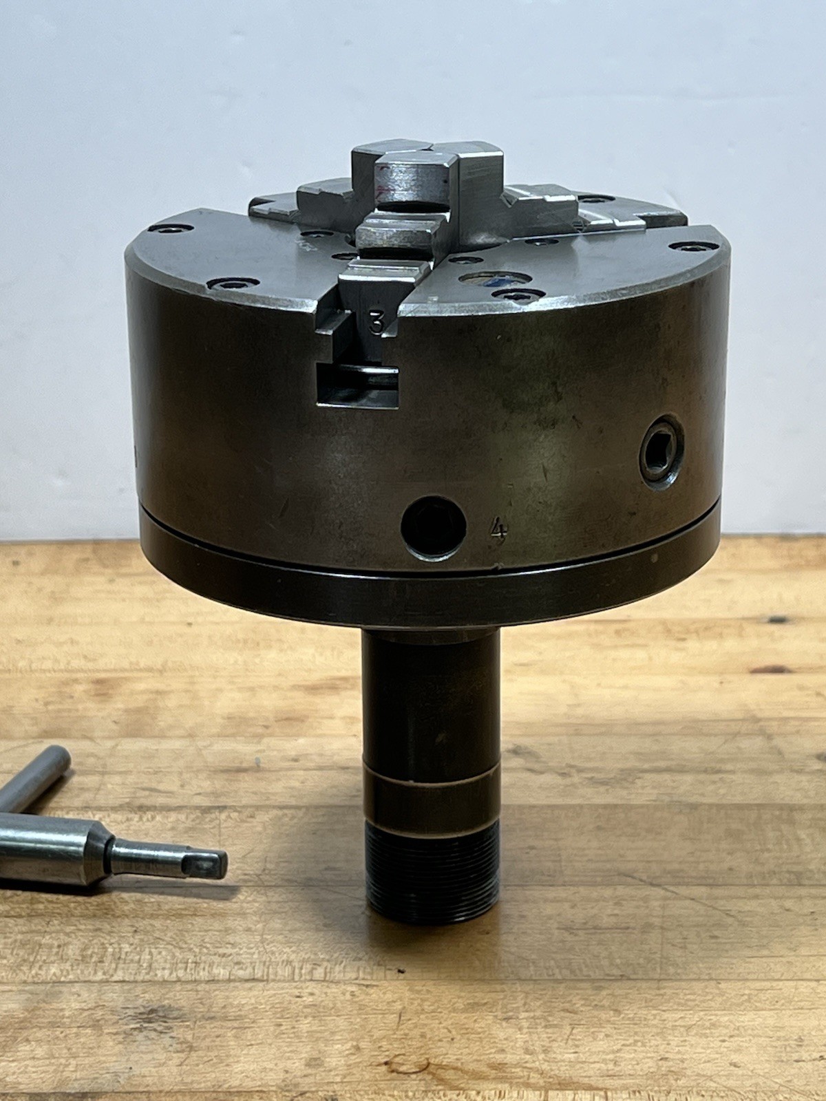 BUCK 5″ LATHE CHUCK 3 JAW SCROLLING #2534 WITH 5C MOUNT & KEY – MADE IN THE USA