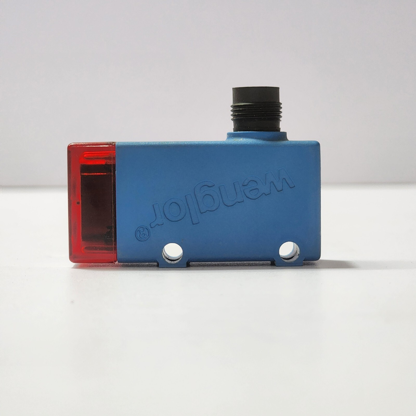 NEW WENGLOR LM89PA2 RETRO-REFLEX SENSORS FAST SHIP FEDEX/DHL