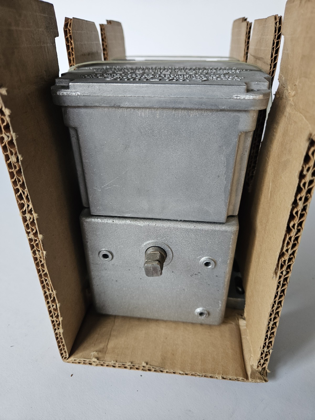 New HONEYWELL Modutrol Motor M9174B1027