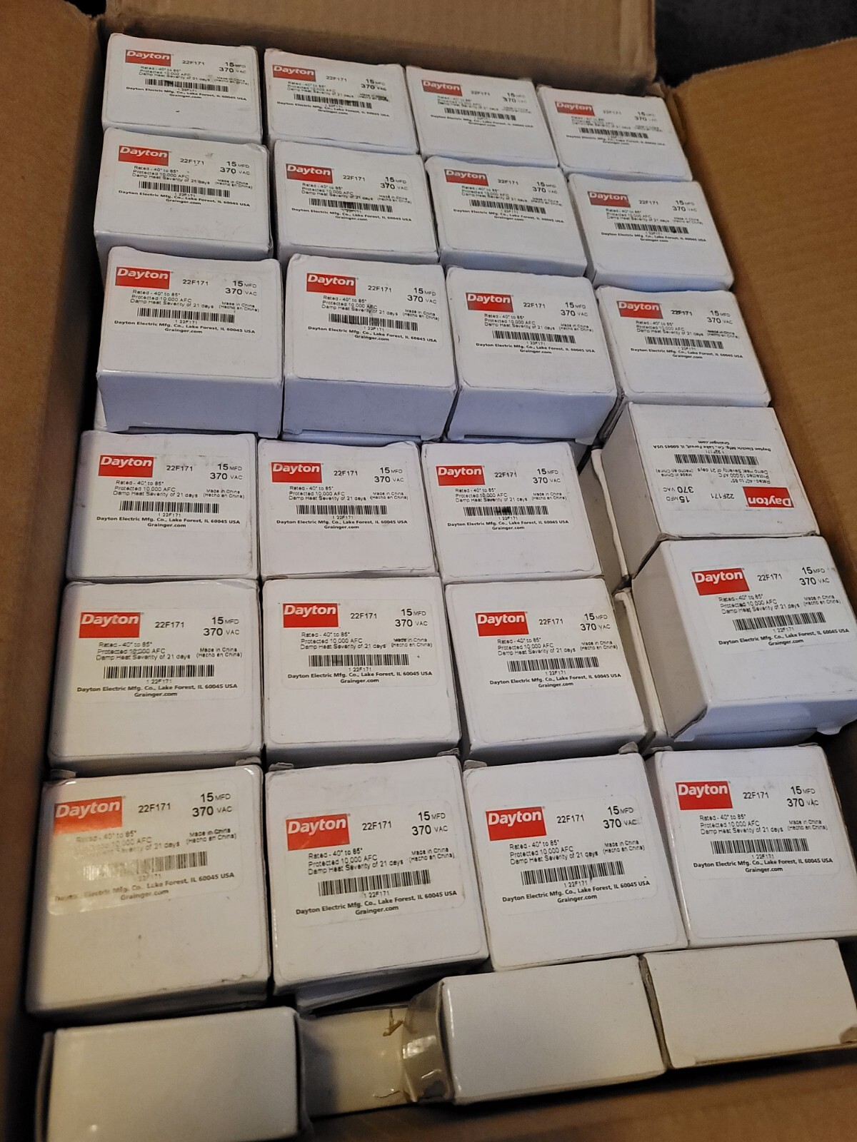 Dayton Motor Run Capacitor: Rectangle, 370V AC, 15 mfd, 2 1/4 in Overall Ht