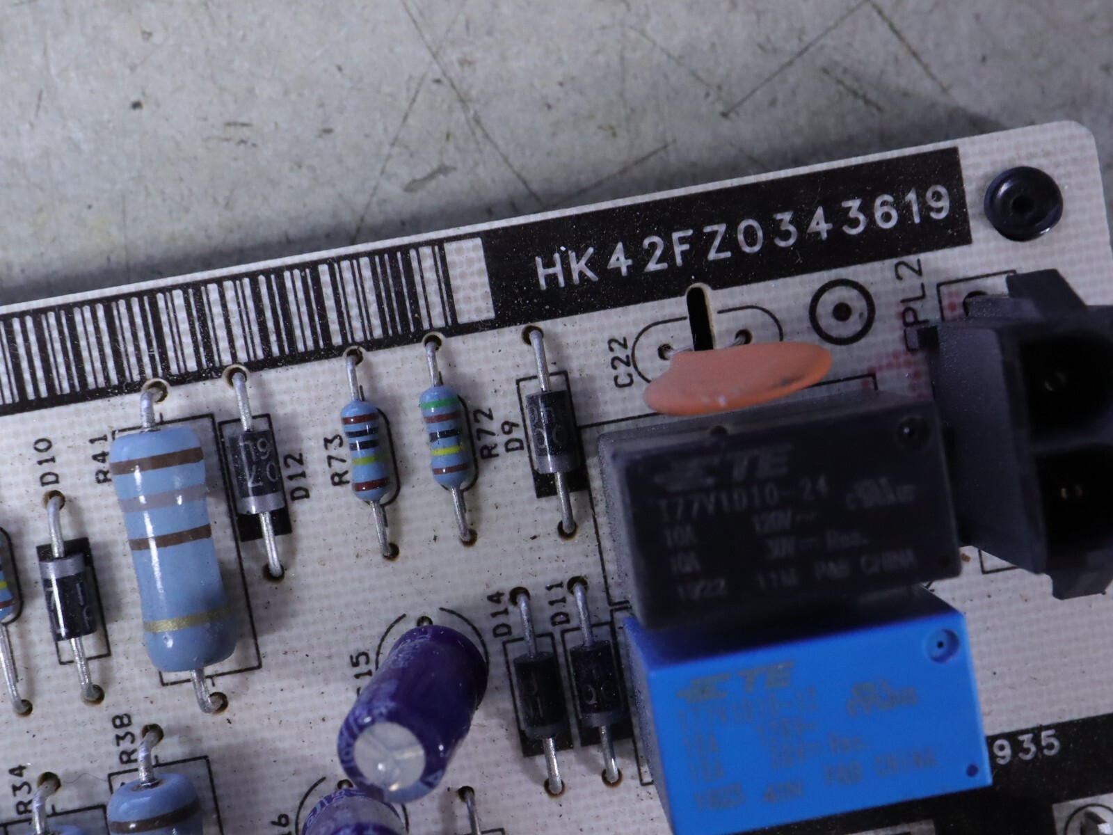 Carrier HK42FZ034 Furnace Control Circuit Board CEPL131012-01