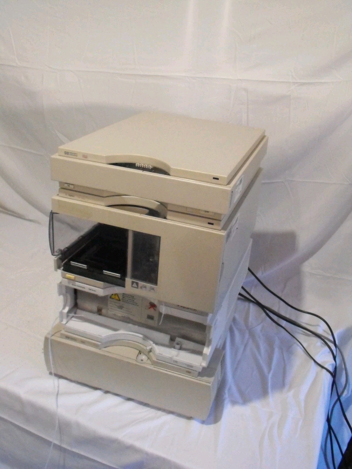 Agilent HP 1100/1200 HPLC System W/G1311A,G1313A,G1314A,G1330BA, read descript.