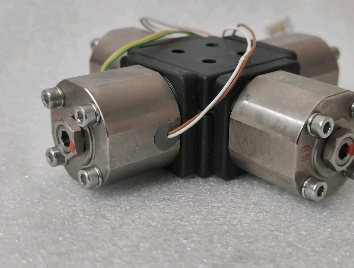 AGILENT TECHNOLOGIES G1311-67701 MCGV MULTI CHANNEL GRADIENT VALVE ASSY REV:K