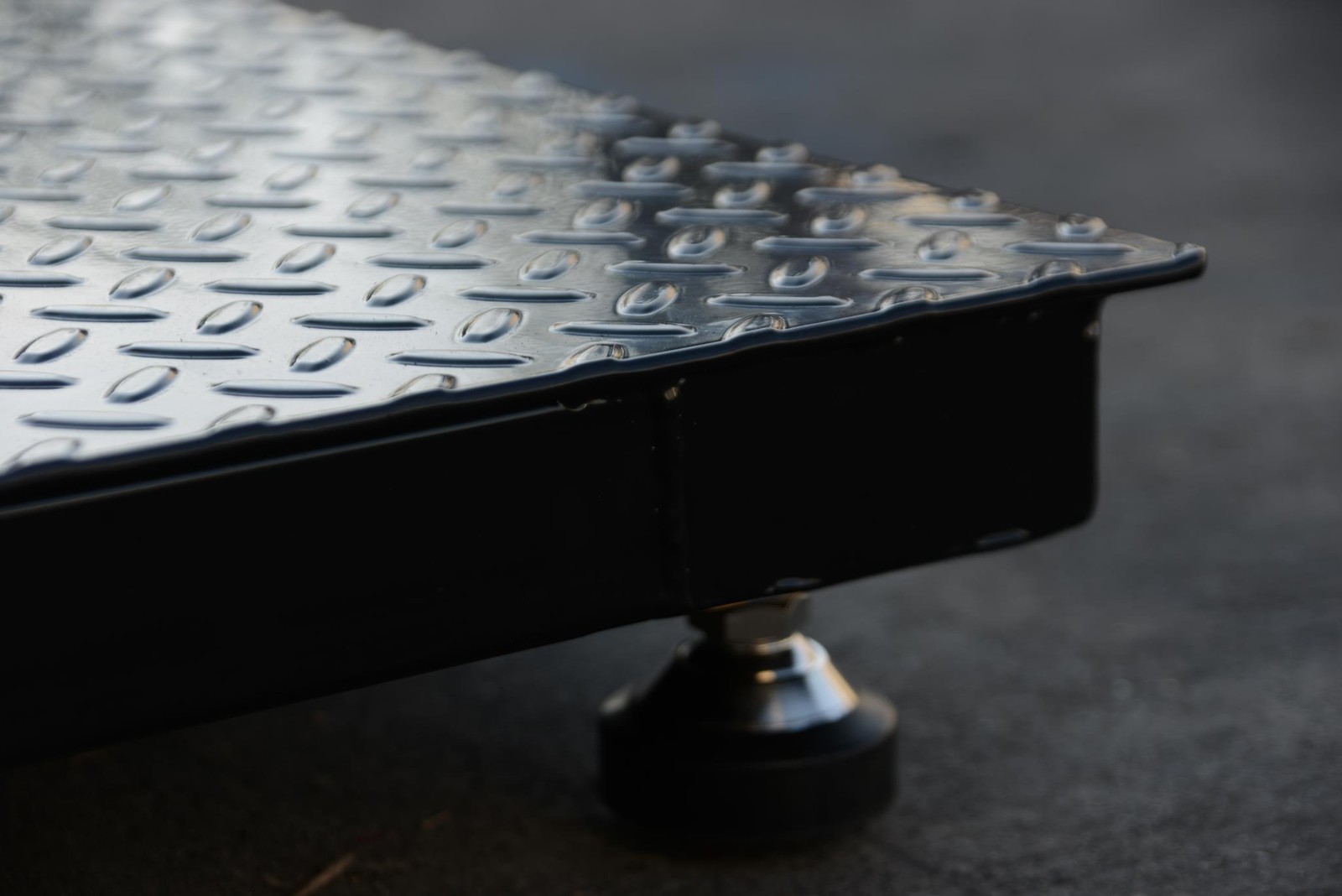 5 Year Warranty 4′ x 4′ Pallet Scale 48″ x 48″ Industrial Floor Scale 10000 lbs