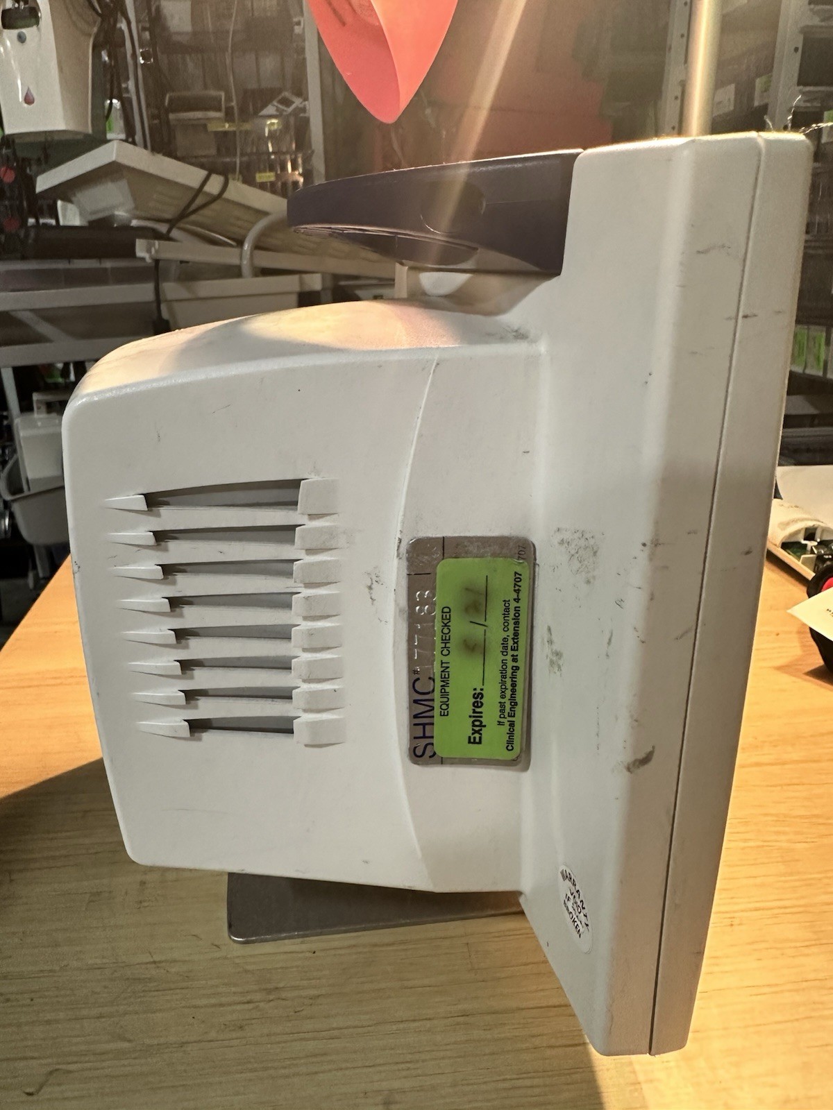 Somanetics 5100C Patient Monitor Oximeter Cart Mounted Emergency Medicine