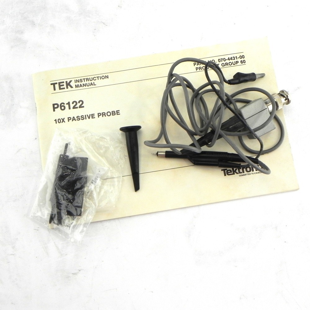 Tektronix P6122 – ACC Probe, 11.0pF 1.5M 10X with Accessories
