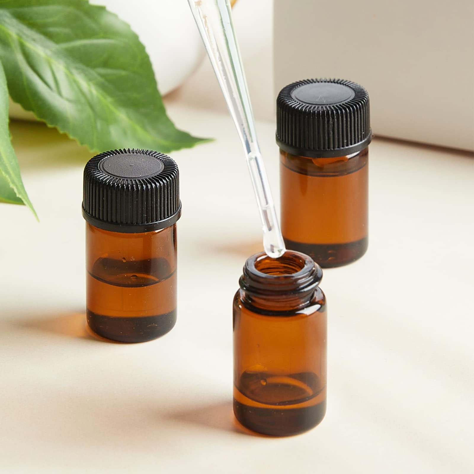 TUZAZO 100Packs Essential Oil Sample Bottles 2Ml Drams Amber brown