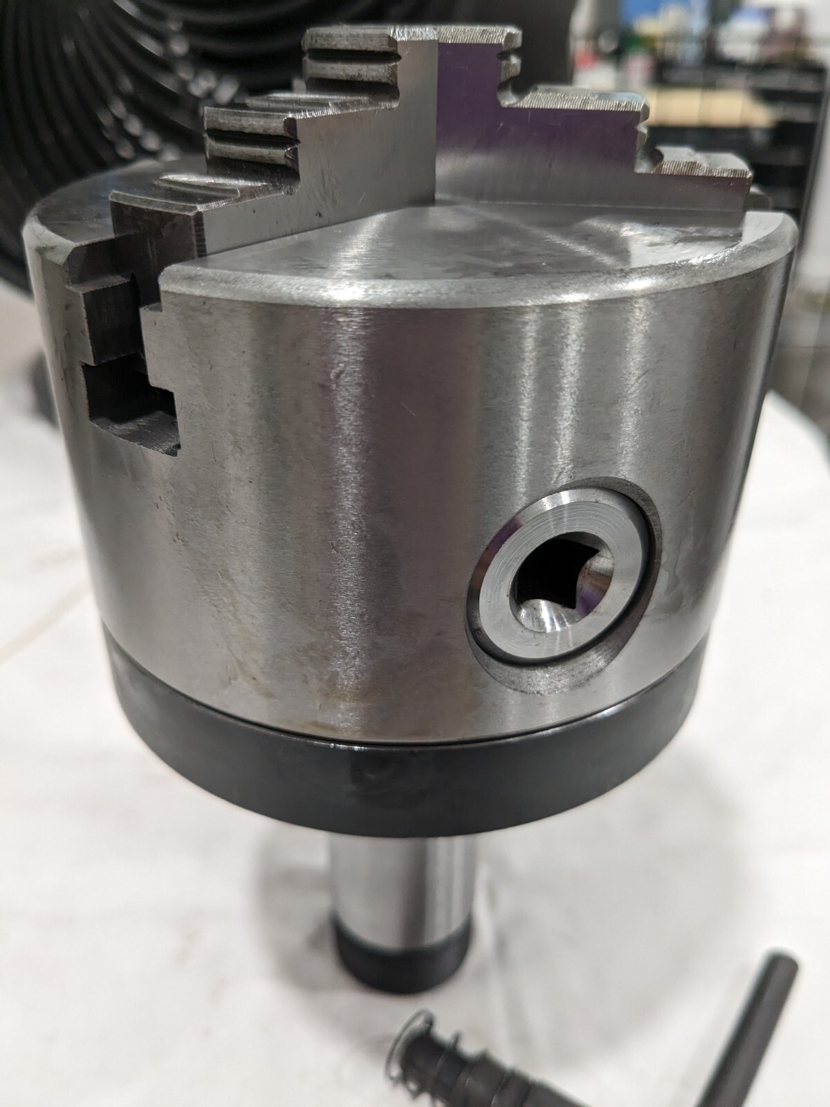Manual Lathe Chuck: 4″, 3 Jaws, Self-Centering 5C 230-6004