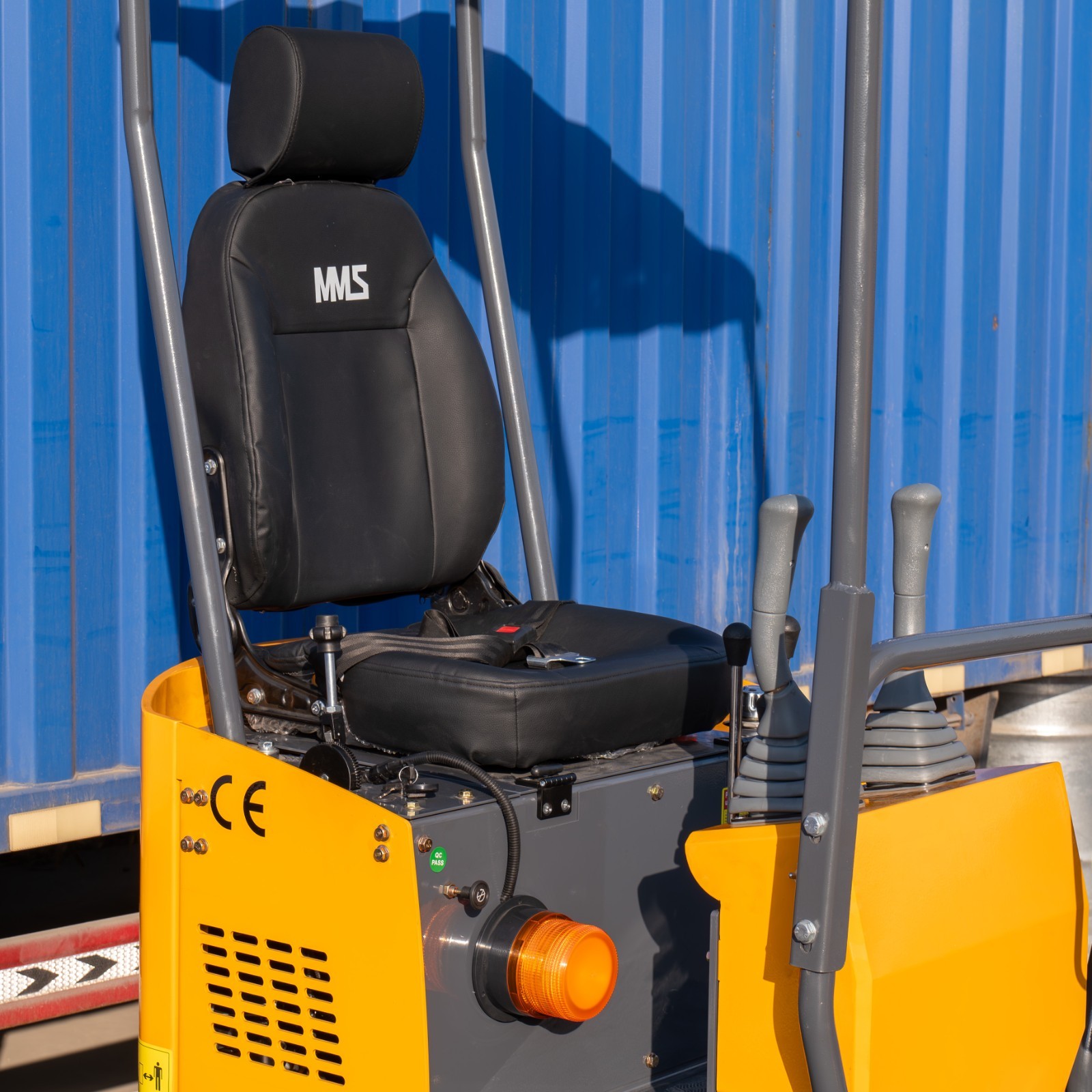 FREE SHIP 1.4Ton Mini Excavator With B&S EPA Engine Swing Boom+5 ATTACHMENT