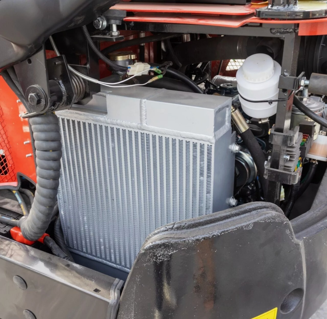 FREE SHIPPING 2025 2 Ton New Mini Excavator, KUBOTA D902 Diesel Engine 16 hp