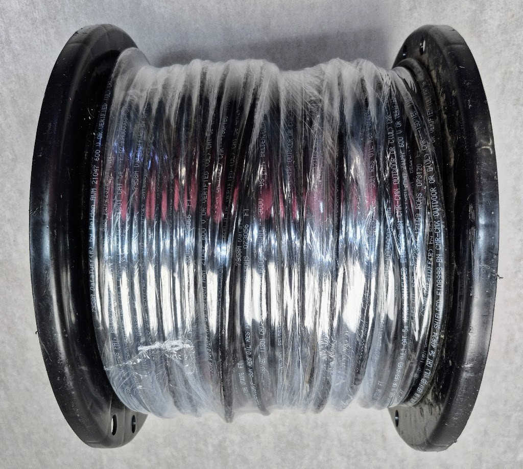 Belden 7958A DataTuff Cat5e 600V Shielded Industrial Ethernet Cable 650-700 ft.