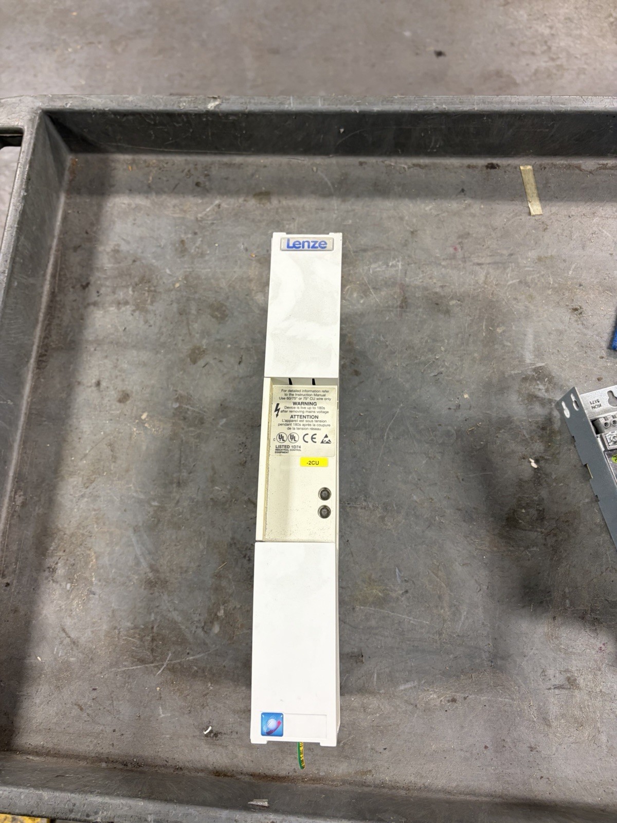 LENZE EMB9352-E BRAKE MODULE USED