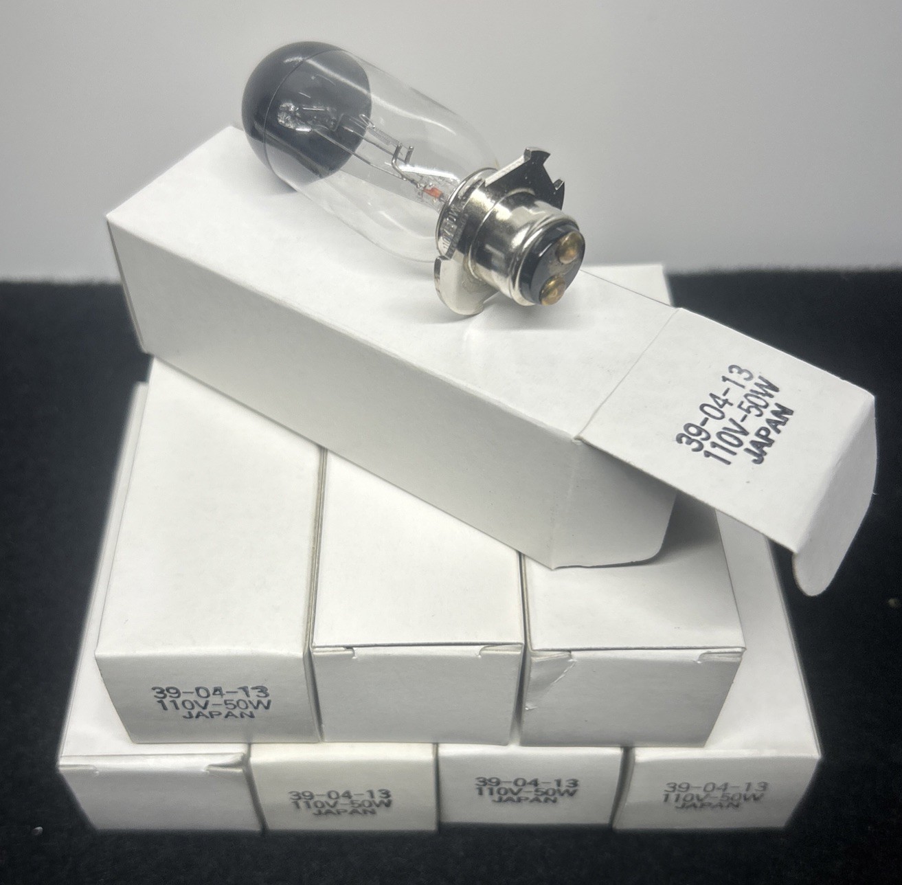 Zeiss Fundus Camera Bulb Catalogue # 39 04 13 110 Volt. 50 Watt NEW