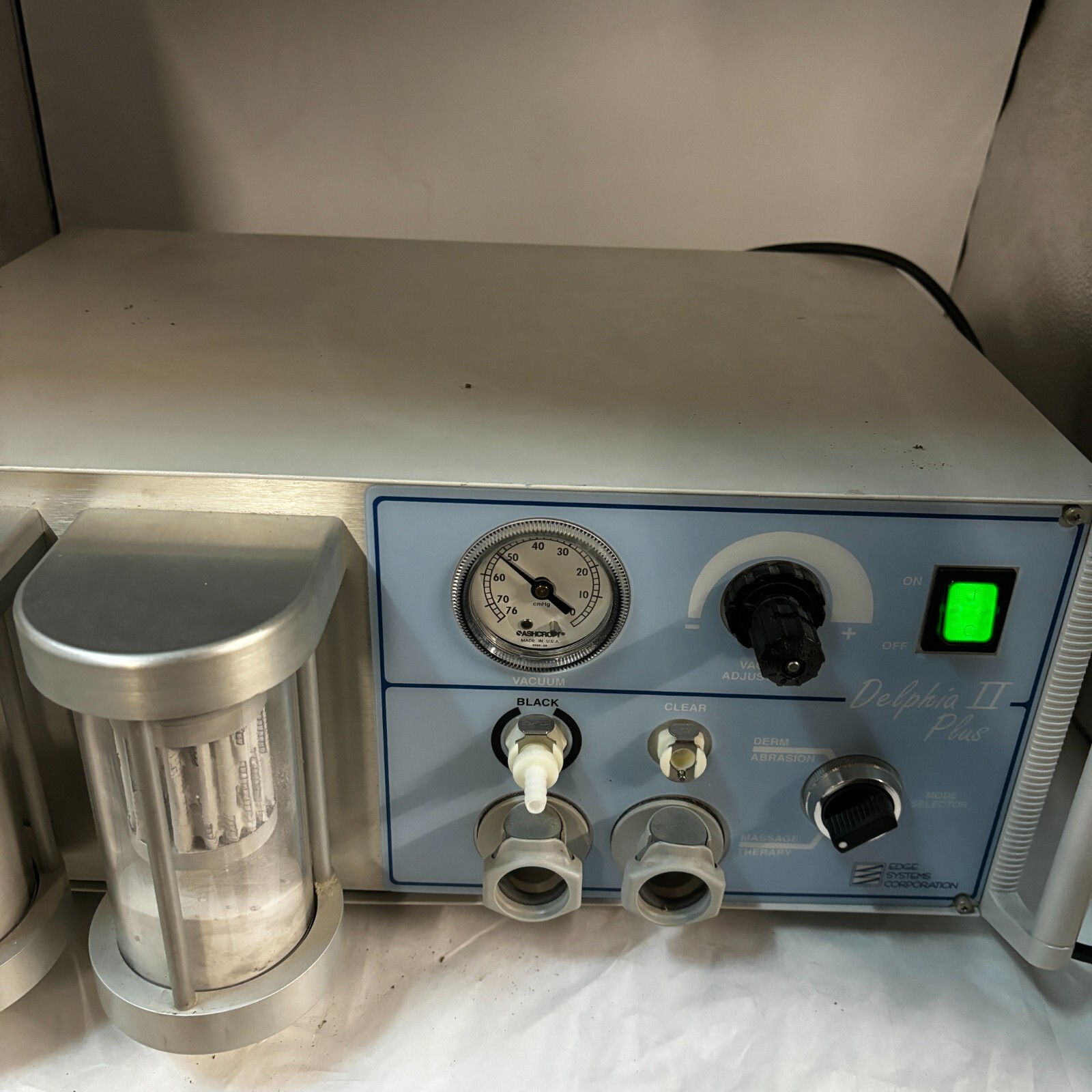 EDGE SYSTEMS MODEL DELPHI II PLUS MICRODERMABRASION MACHINE DA-0008-0395 120V🎯