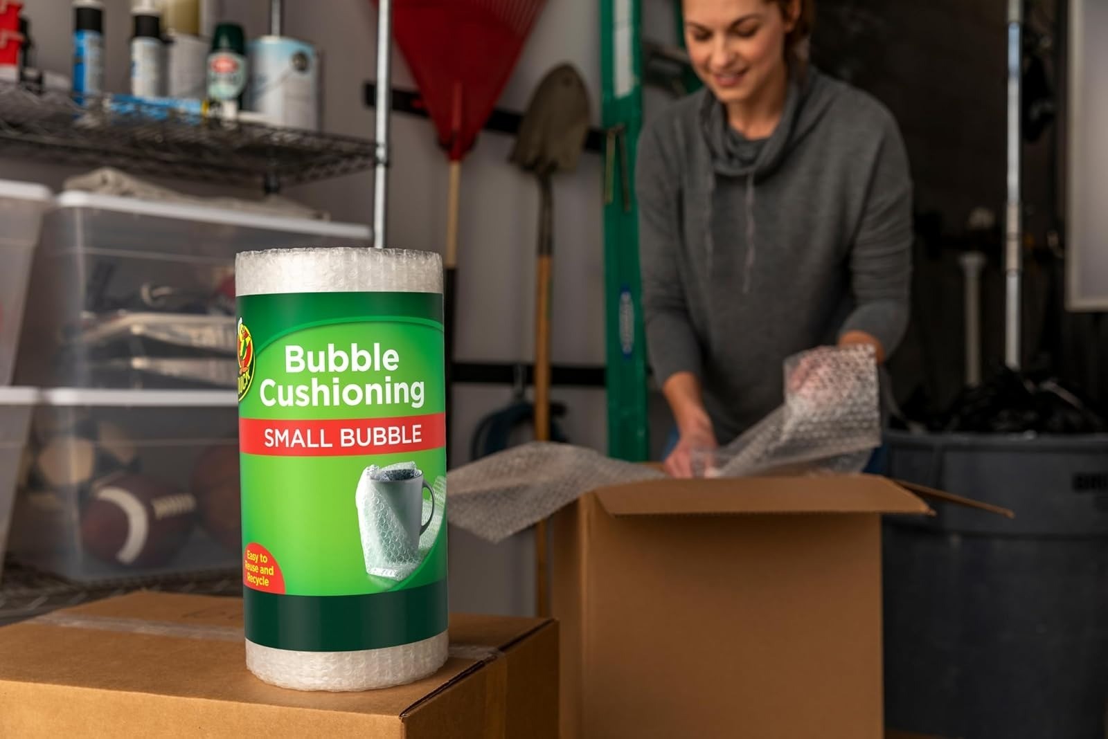 Duck Brand Small Bubble Cushioning Wrap 30 FT for Moving & Shipping