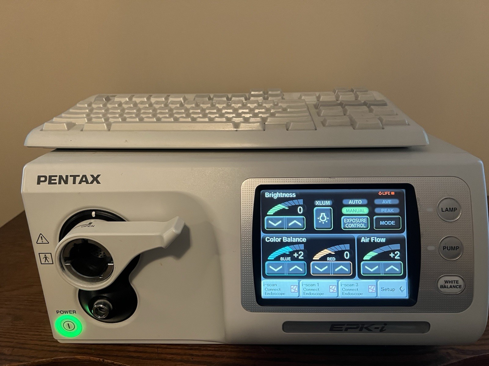 Pentax EPK-i Video Processor w/Keyboard, also Includes a New Bulb With Housing.