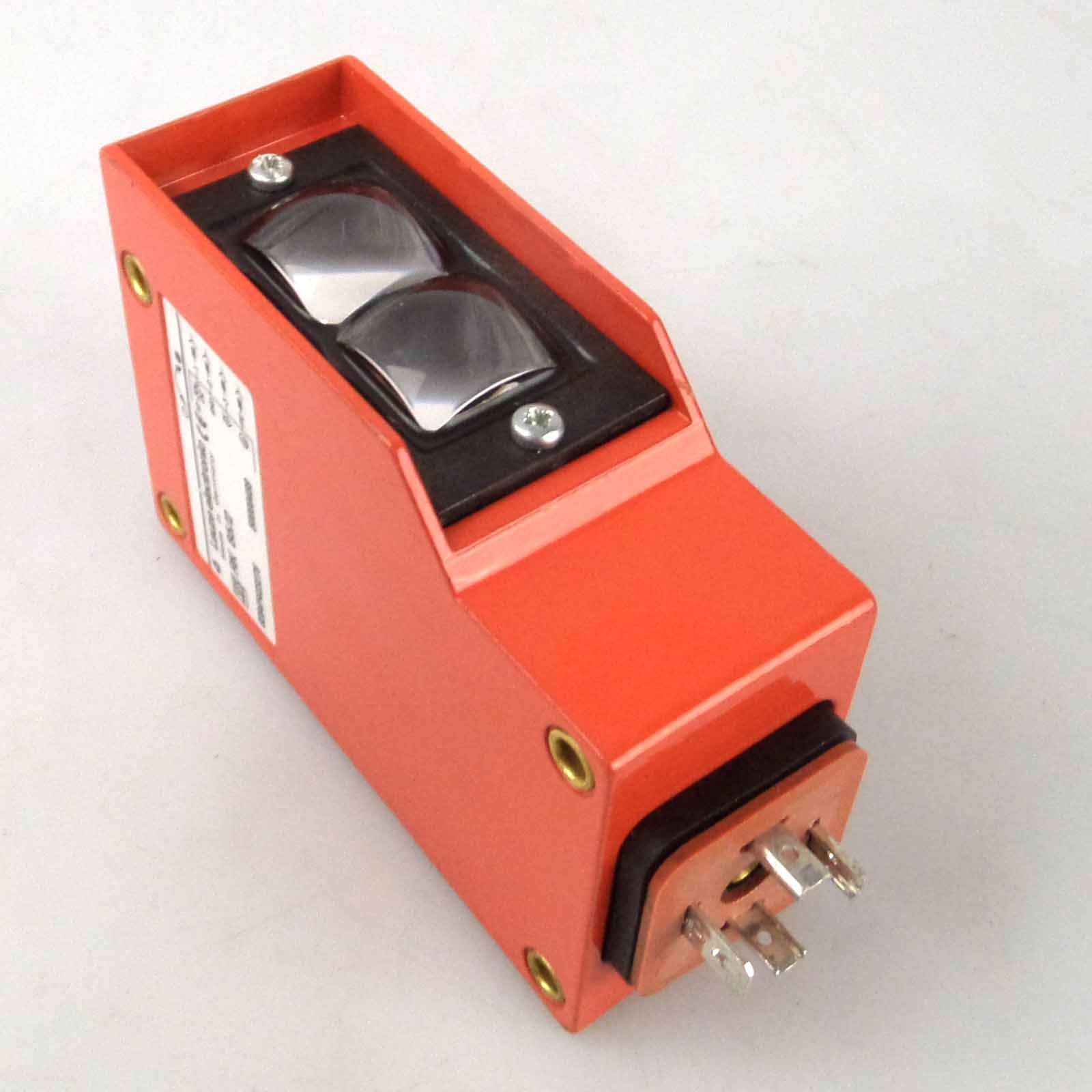 Leuze retro-reflective light sensor RK 85/2 50000488 GEB