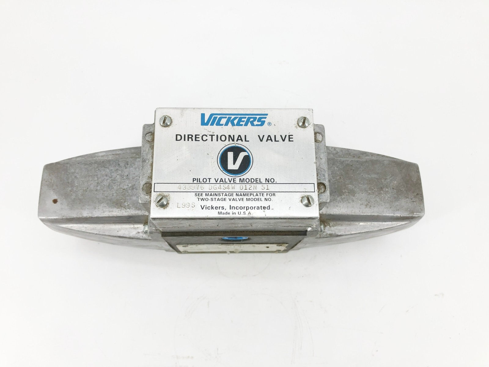 New Vickers DG4S4W-012N-51 Directional Control Valve 115V .61A 433976