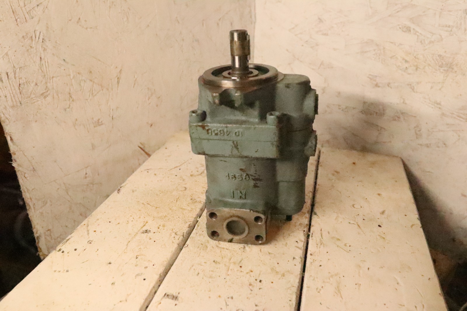 NACHI PVS-1B-16N3-E13 Variable Displacement Piston Pump