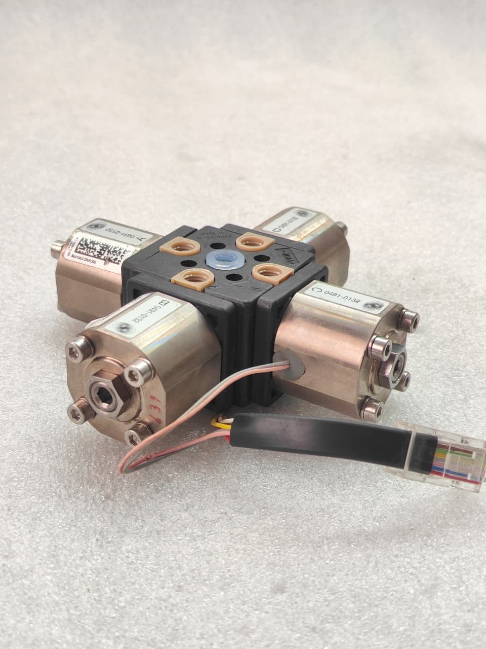AGILENT TECHNOLOGIES G1311-67701 MCGV MULTI CHANNEL GRADIENT VALVE ASSY REV:I