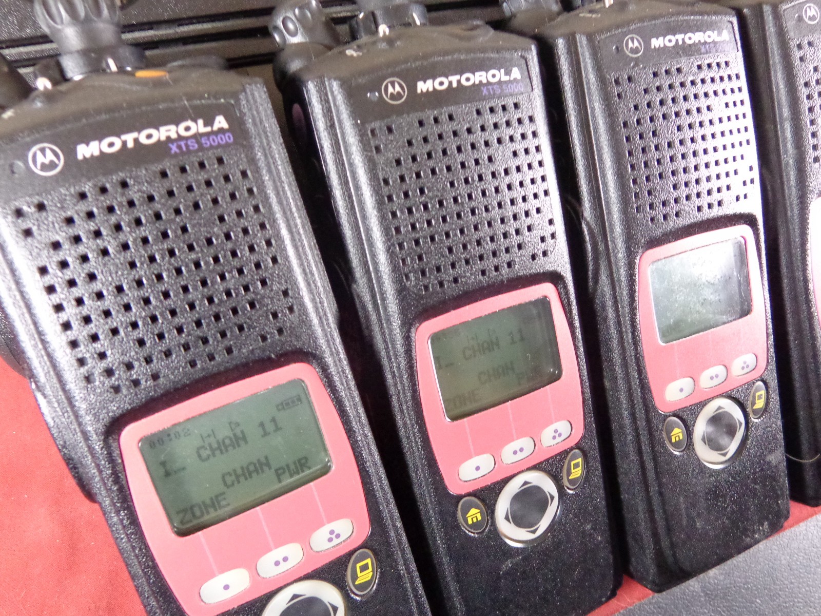6x Motorola XTS5000 700/800 P25 Radio H18UCF9PW6AN Actual Photo’s w/ charger/ant