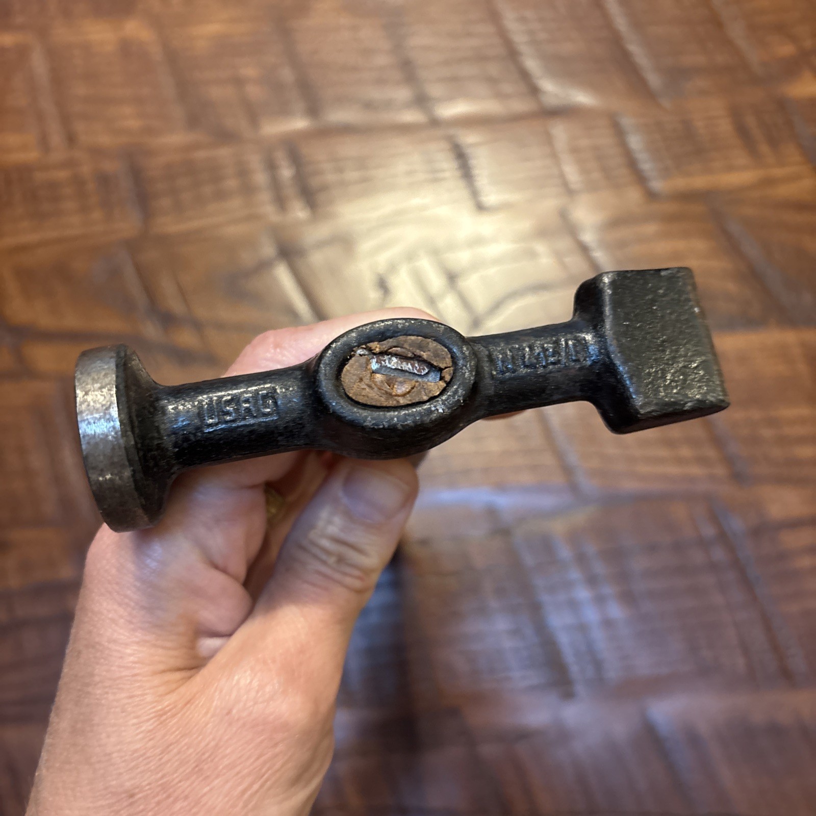 USAG 413B Mechanic’s Hammer with round flat head and horizontal chisel peen