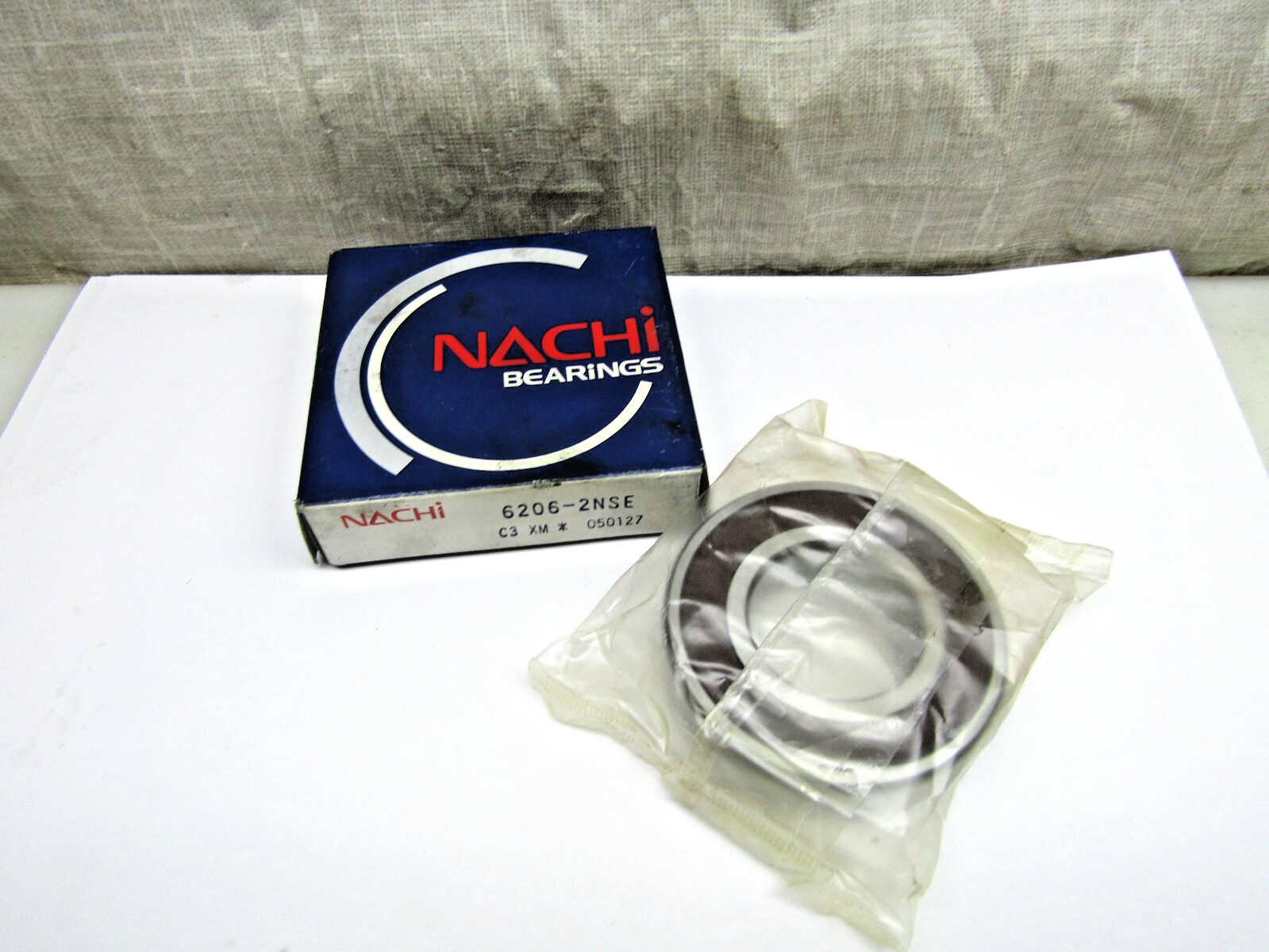 Nachi 6206-2NSE C3 30mm x 62mm x 16mm Sealed Bearing
