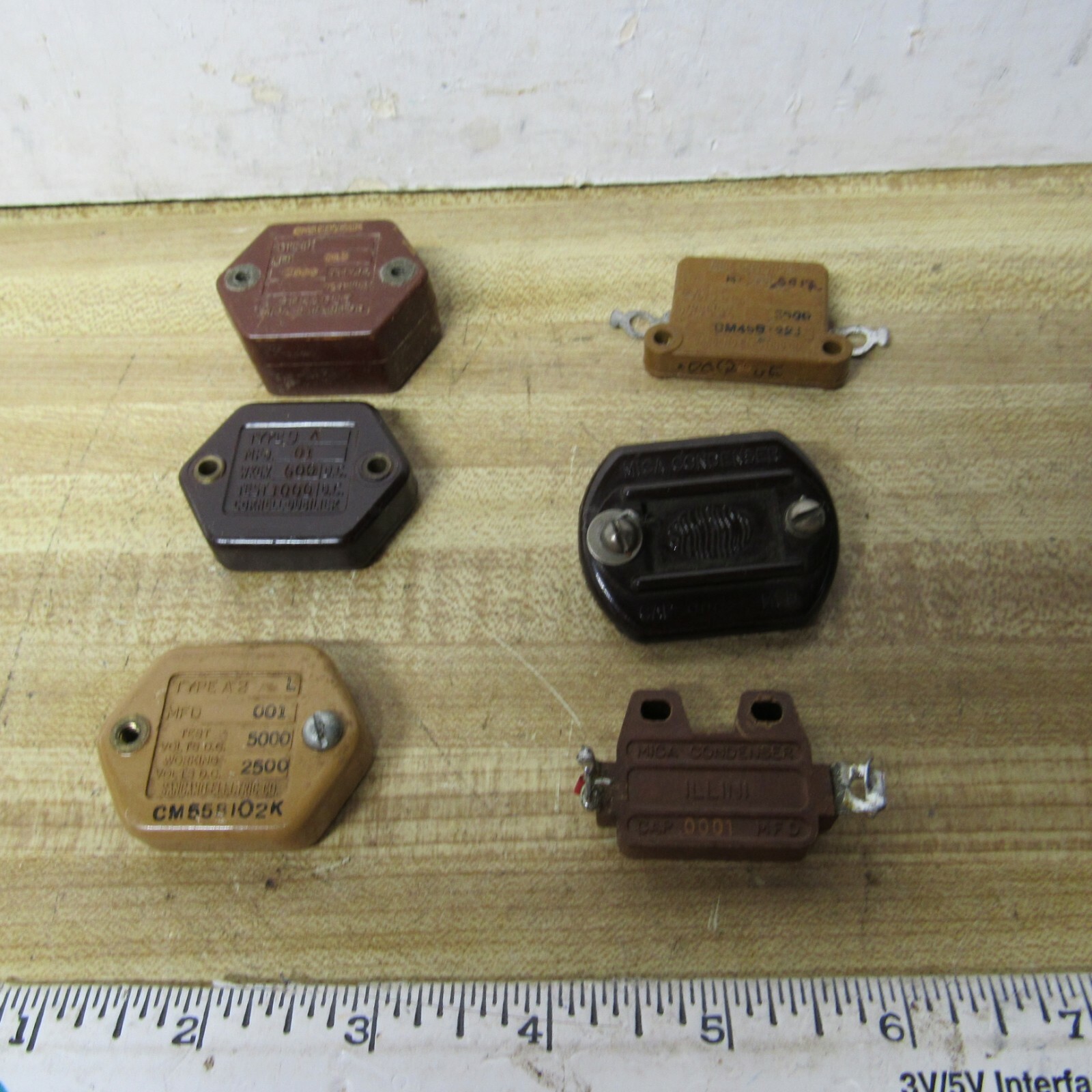 CAPACITOR VINTAGE MICA 50 100 200 250 300 400 500 pF
