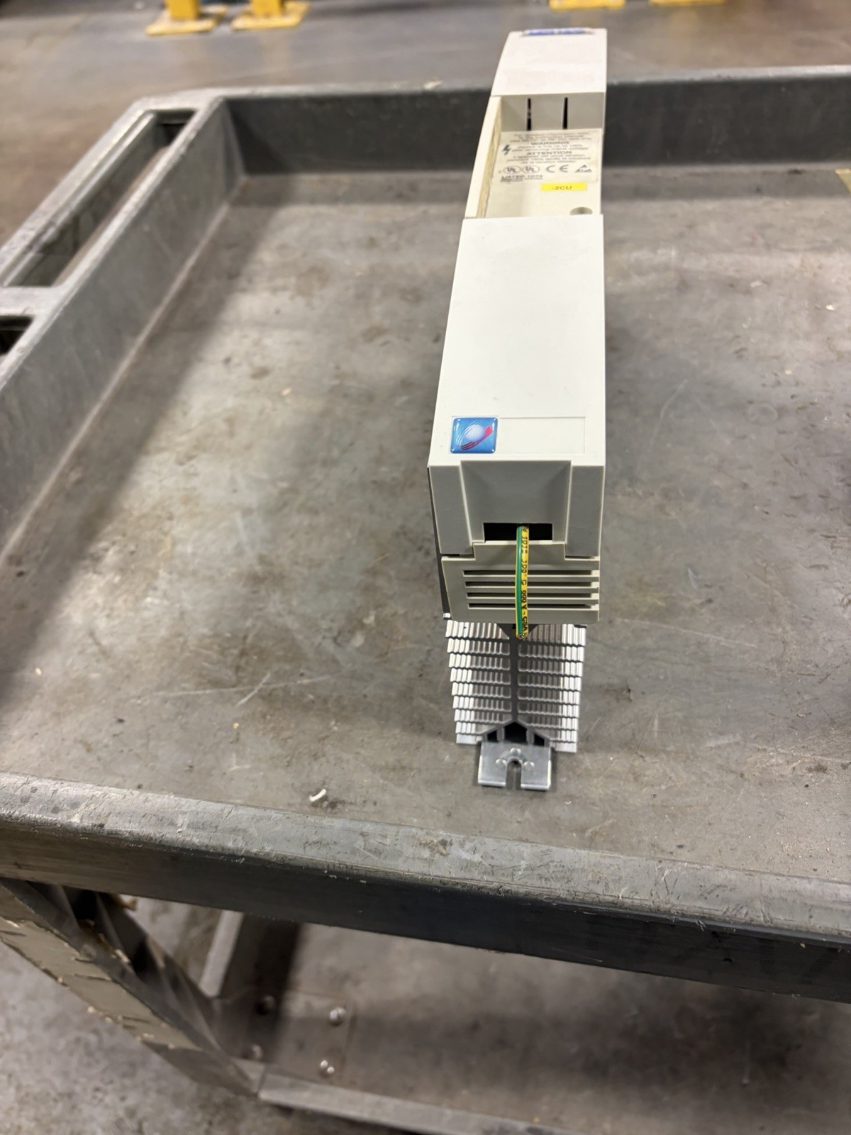 LENZE EMB9352-E BRAKE MODULE USED