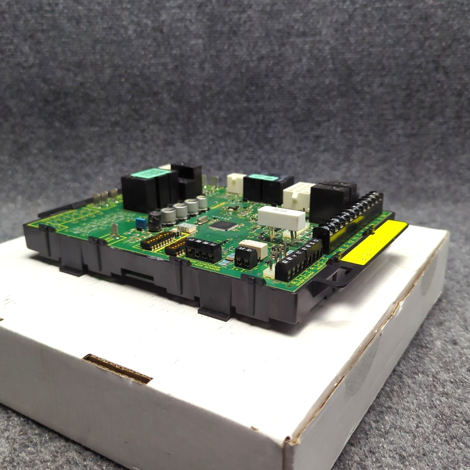 Lennox SureLight Furnace Control Circuit Board S9232F2002 / 103130-01 Through 05