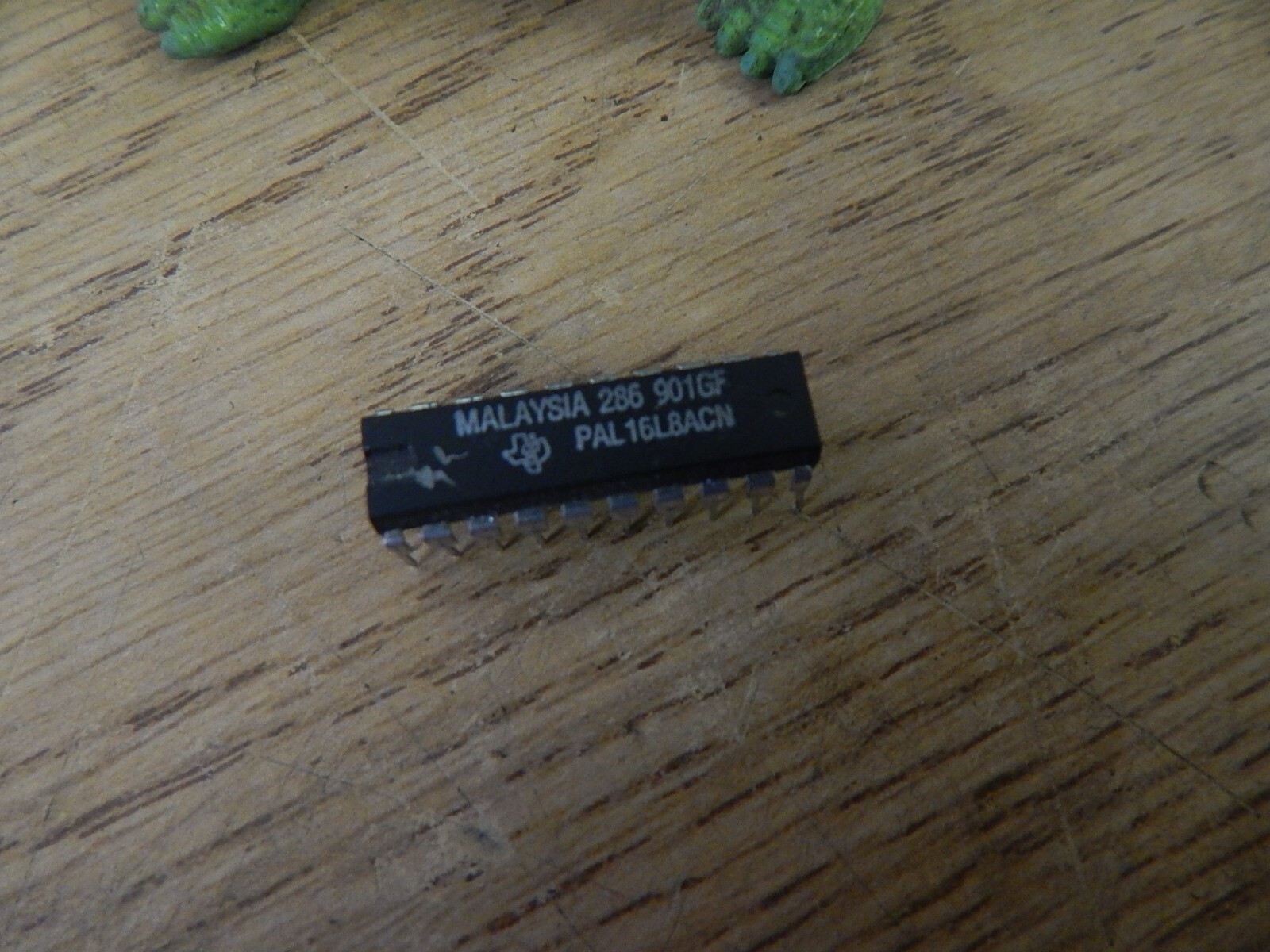 Malaysia 286 90GF PAL16L8ACN Circuit Chip *FREE SHIPPING*