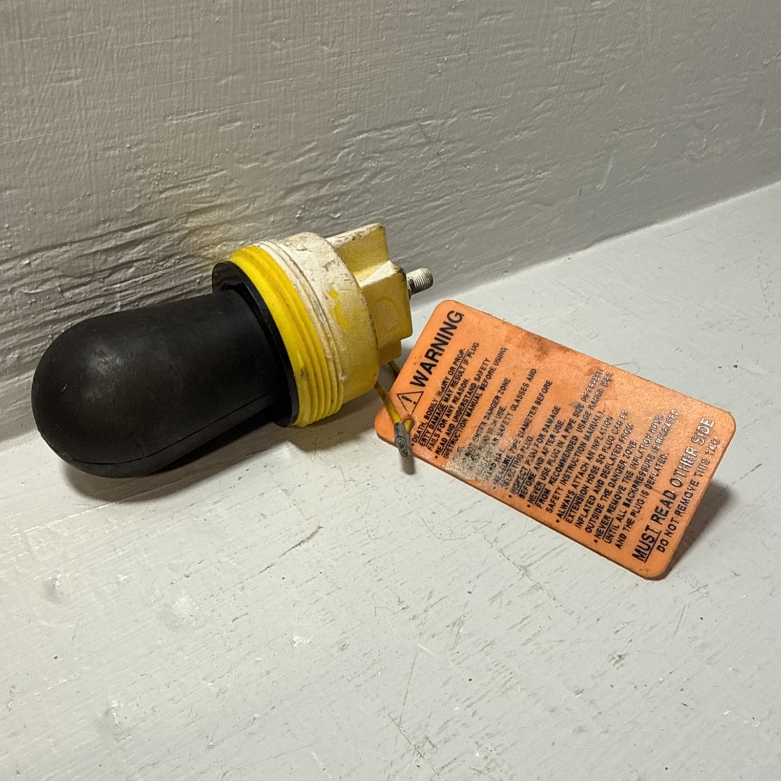 Cherne 2″ Clean-Seal Plug 271-705 2 Inch 271705 35 PSI Screw On Hand Tighten 2in