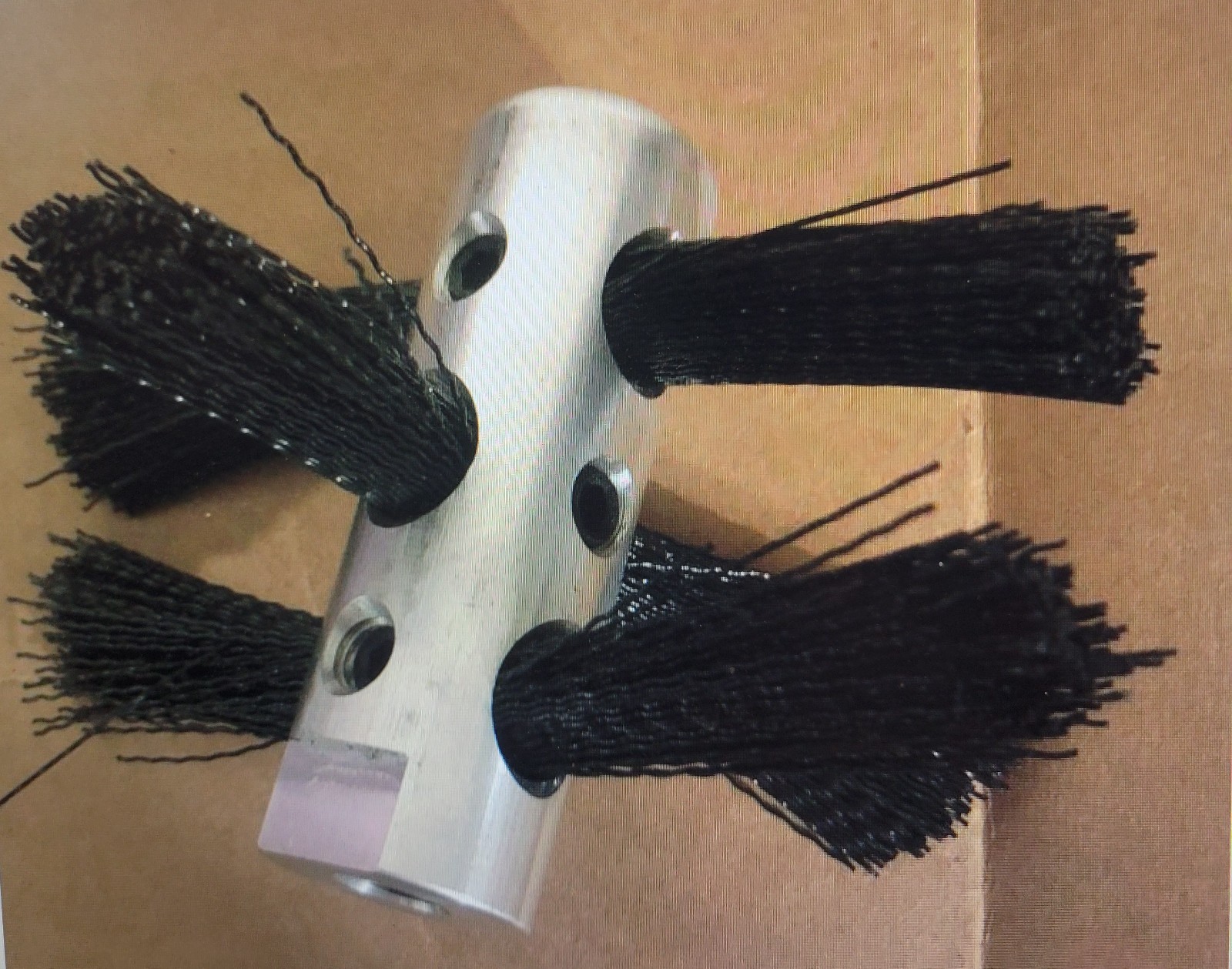Air duct cleaning brush holder adapter with set screws 2 1/2″ long