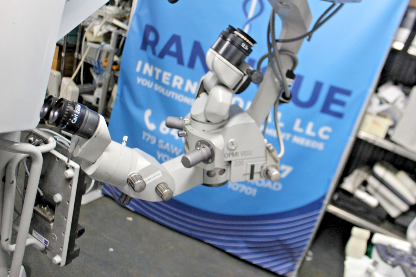 CARL ZEISS OPMI VISU 200 STATIV S8 SURGICAL MICROSCOPE