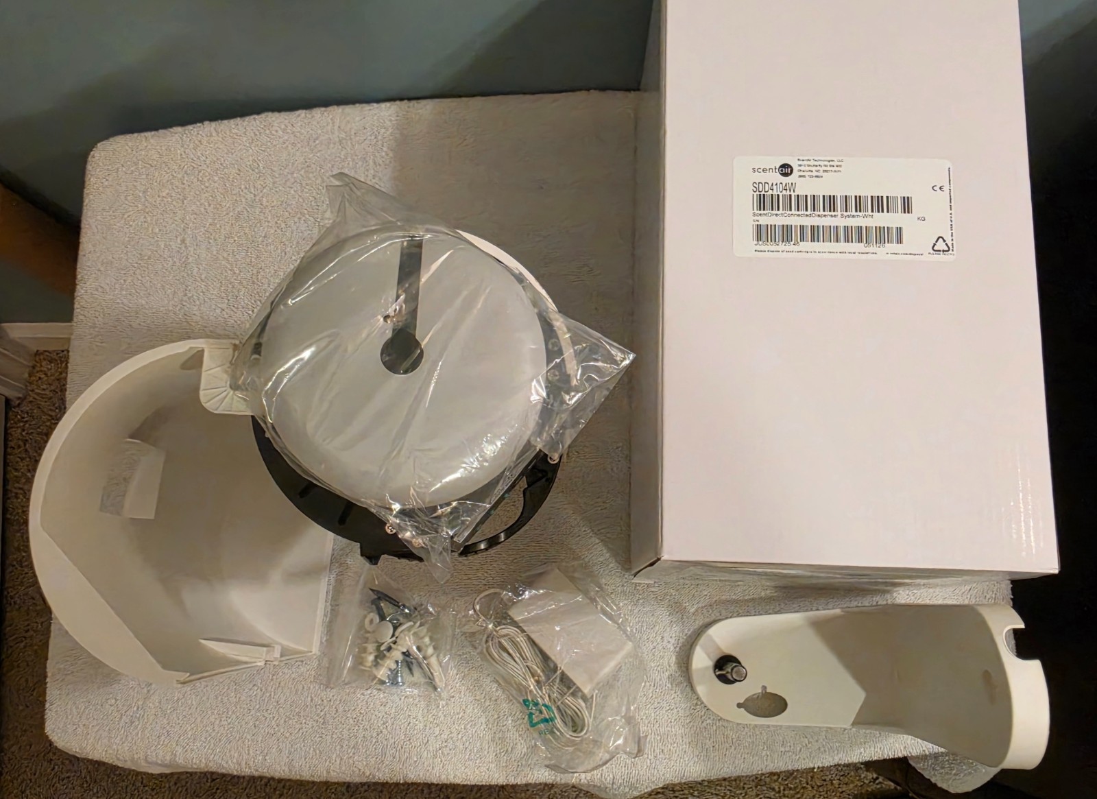 Brand New ScentAir ScentDirect SDD4104W Scent Delivery System BLUETOOTH & Wi-Fi