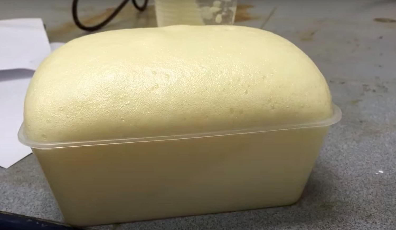 1 Gal Kit 2-Part Pour Foam 2Lb Density Closed Cell Liquid Expanding Polyurethane