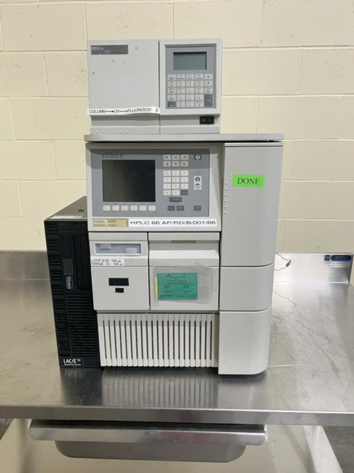 Waters 2695 HPLC includes Waters 2475 Fluorescence Detector with Server