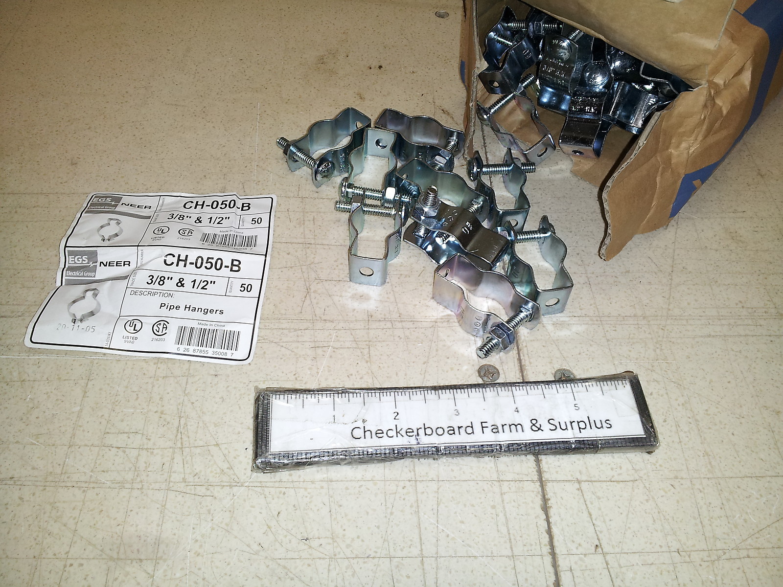 Qty-50 NOS EGS Neer CH050B 3/8″ & 1/2″ EMT Or Rigid Conduit pipe Hanger CH-050-B
