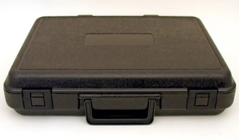 506 – PLATT LUGGAGE – BLOW MOLDED CASE – Exterior Dimensions (L x W x D): 15″ x