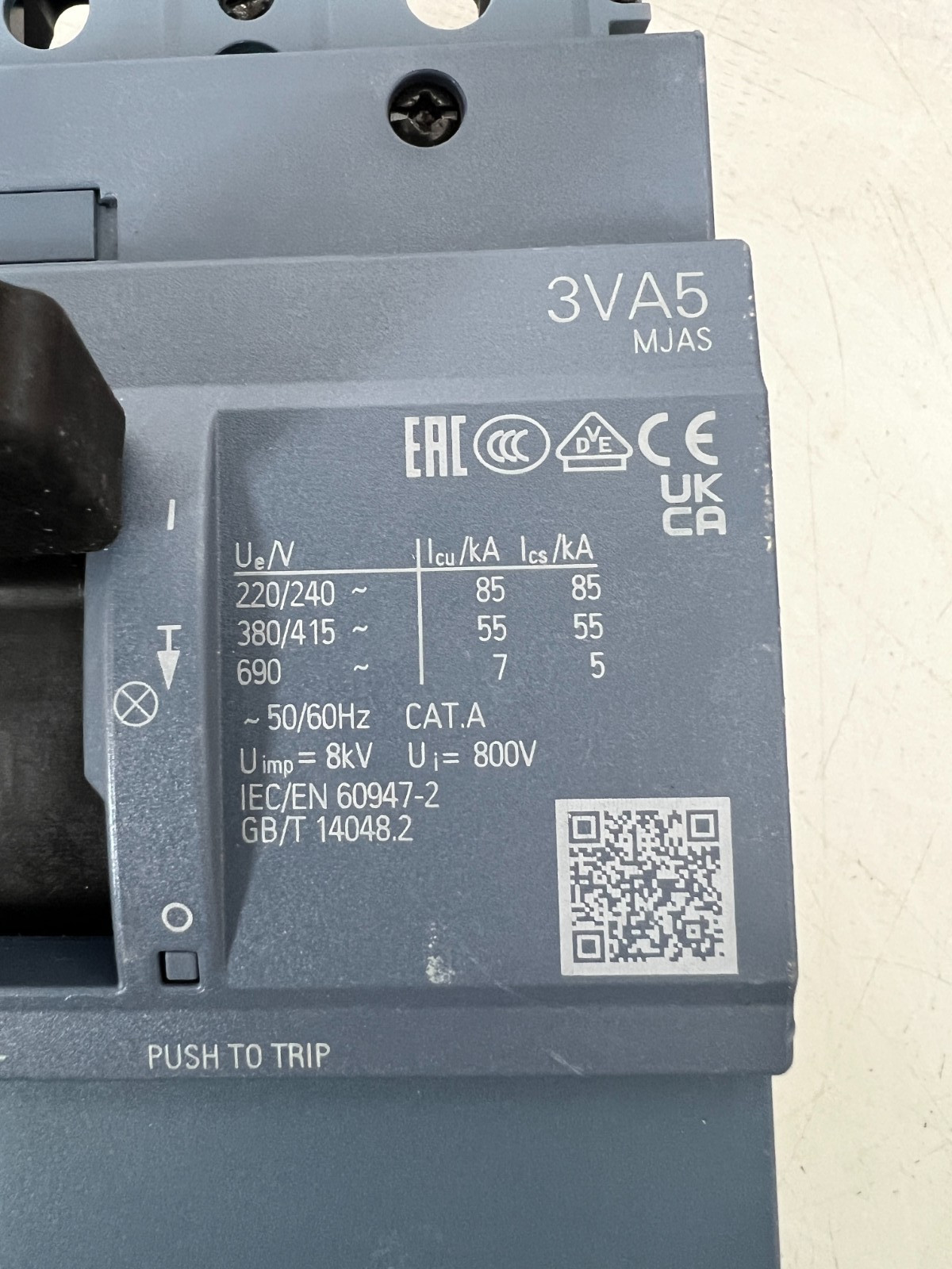 👀NEW SIEMENS 400 AMP CIRCUIT BREAKER 2P 600V 3VA5340-5EC61-0AA0 W/ 400 AMP TRIP