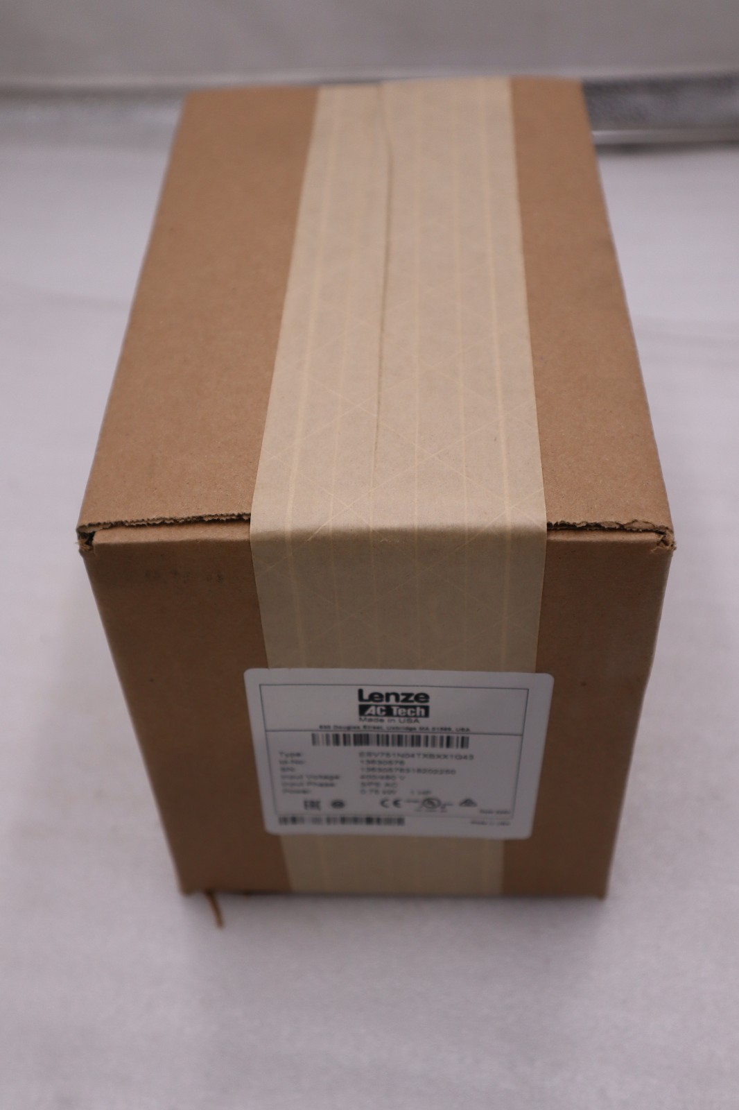 LENZE ESV751N04TXB 400/480 V 3/PE AC 1 HP 0.75 KW – NEW IN BOX – STOCK GF211