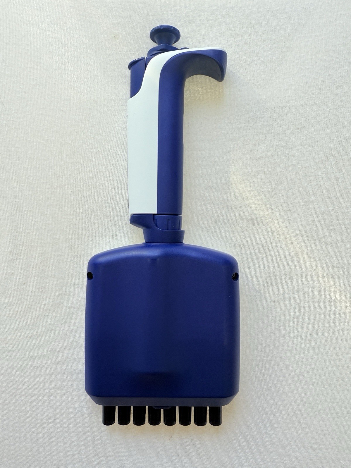 RAININ Pipet-Lite L-1200 XLS 100-1200uL LTS Multi Adjustable 8-Channel Pipette