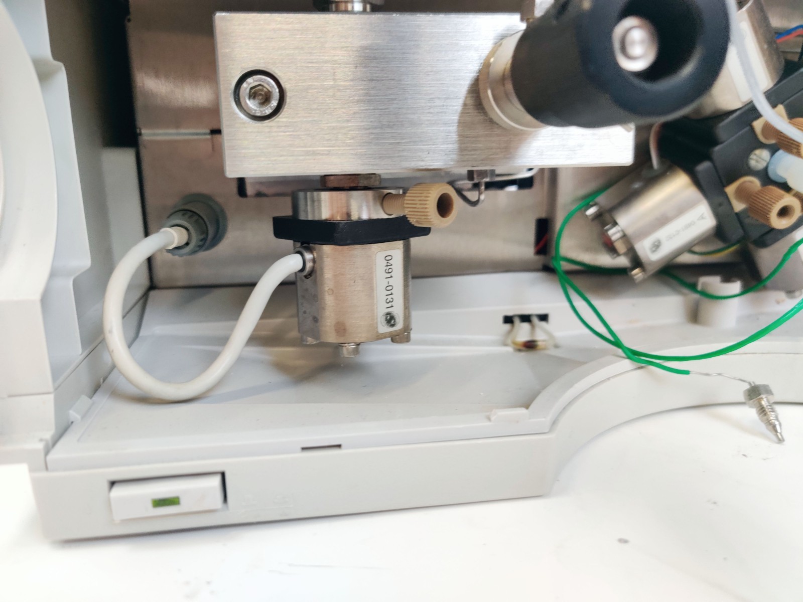 Agilent 1100 G1311A QuatPump Quaternary Pump with Gradient Valve & Pump Head