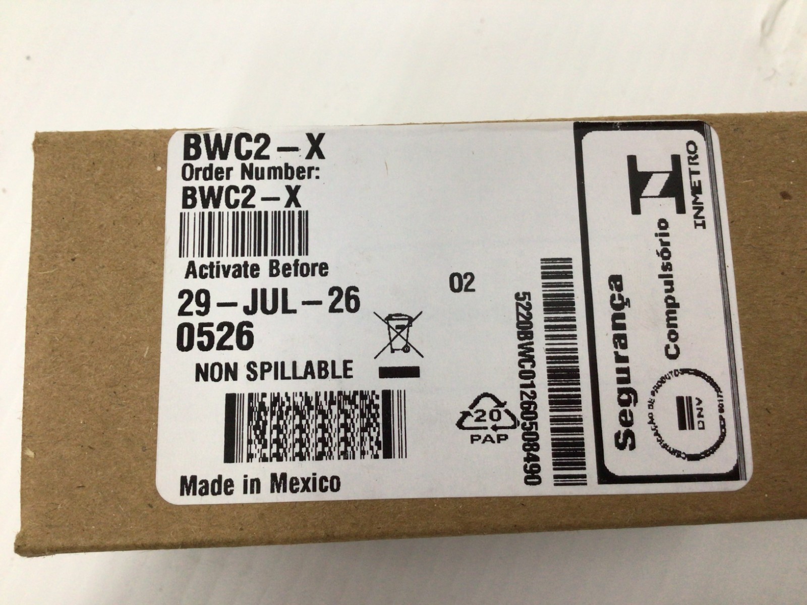 Honeywell BW BWC2-X Clip Single-Gas Detector Oxygen, ACTIVATE BEFORE, 29-JUL-26