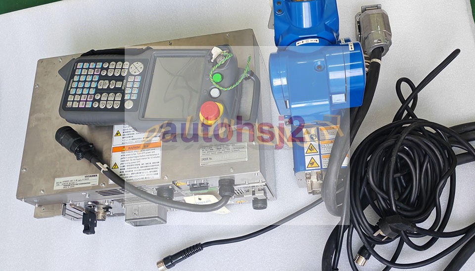 USED YASKAWA MOTOMINI ROBOT 0.5kg(YRC1000Micro controller JZRCR-APP01-1 Pendant)