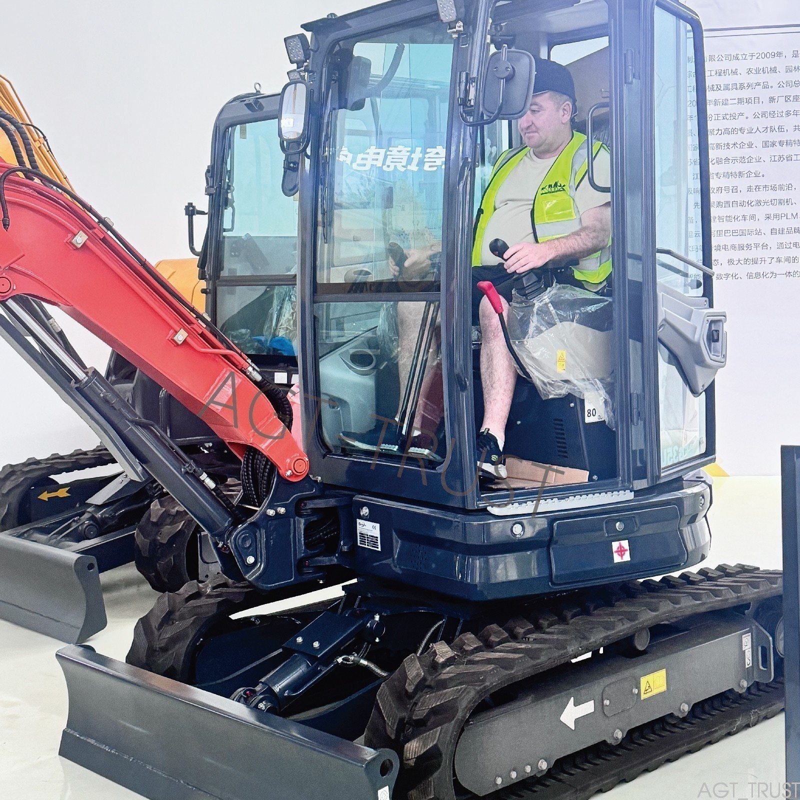 CFG-35UF 3.5Ton Mini Excavator w/ Hydraulic Thumb Kubota Diesel Engine USA Stock