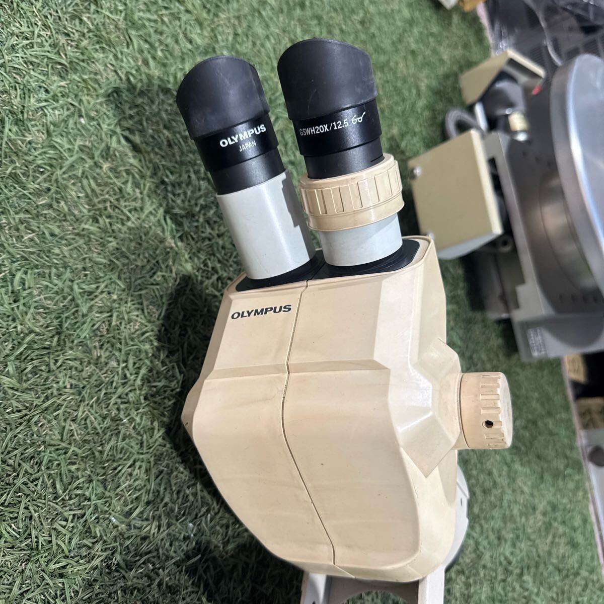 Olympus SZ3060ESD Stereo Microscope Head SZ-STB1 Stand GSWH20X 12.5 Eyepiece
