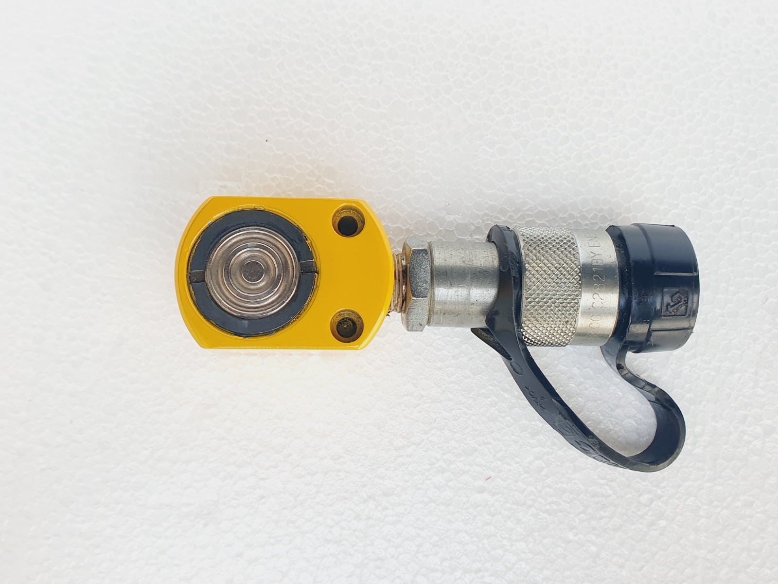 ENERPAC RC50 Hydraulic Cylinder 5 Ton, 0.63″ In Stroke, 10000 PSI