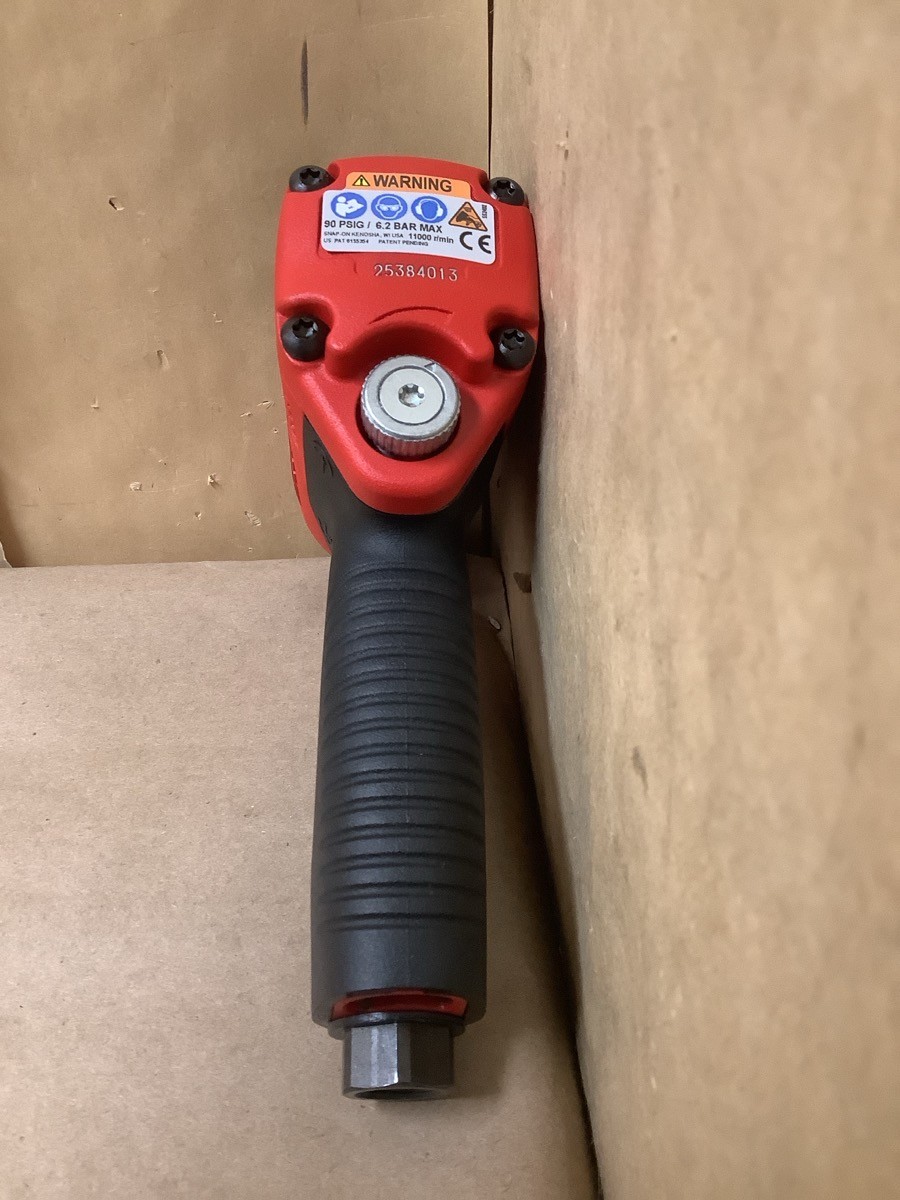 SNAP-ON MG325 3/8″ DRIVE AIR IMPACT WRENCH IN BOX (B42010713)